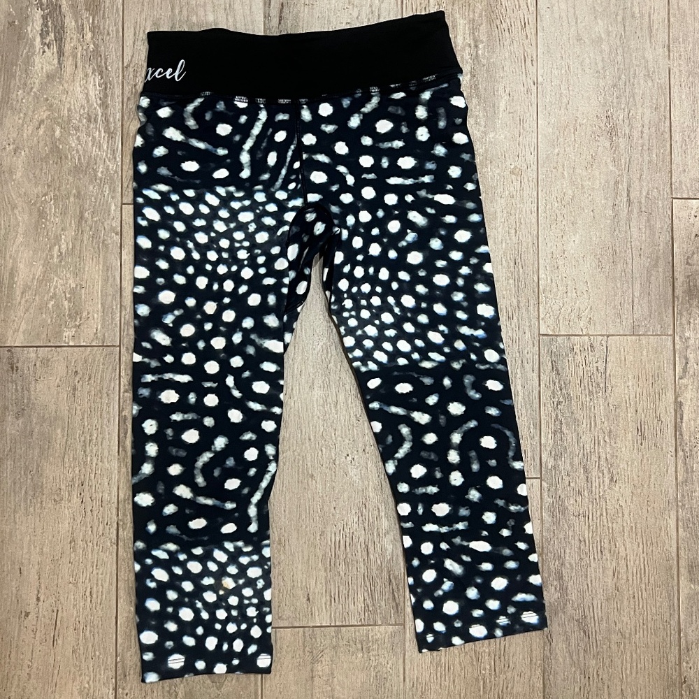 XCEL- Women's  Ocean Ramsey Water Inspired Premium Stretch Sport Capri